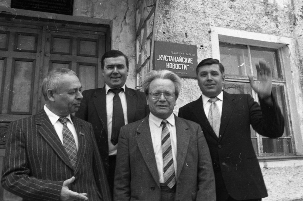 О друзьях — товарищах…