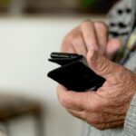 Контроль над мобильными переводами ужесточили в Казахстане