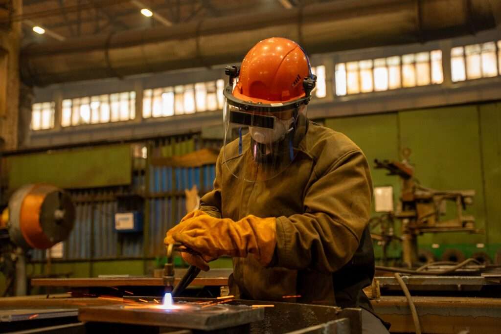 Точность огня и стали