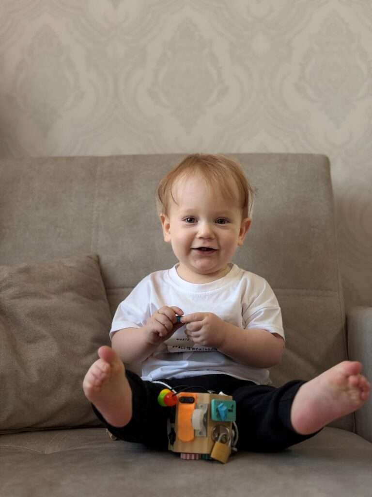 Артём надеется на вас!