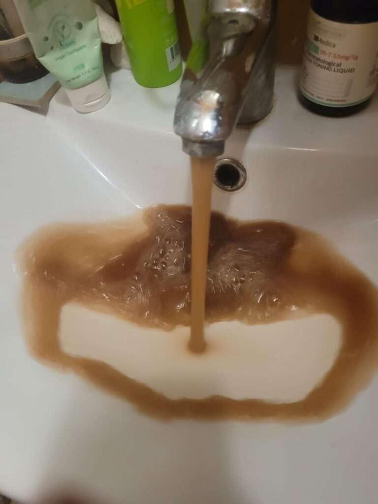 На качество водопроводной воды жалуются жители сразу нескольких районов Костаная