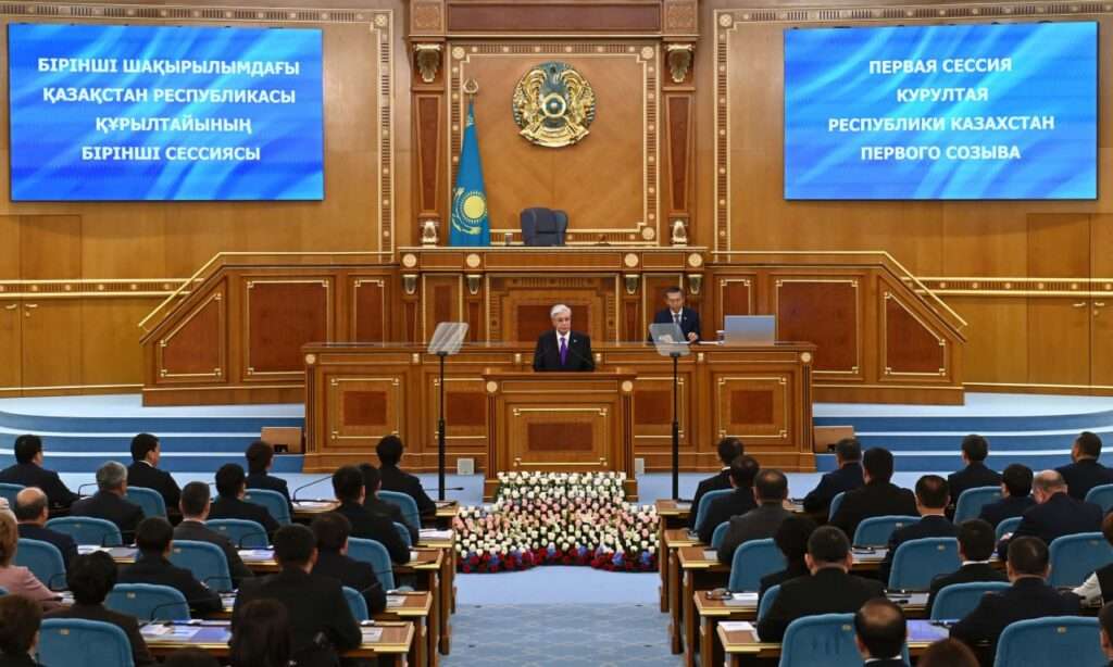 Президент Казахстана обратился к депутатам Курултая на открытии первой сессии