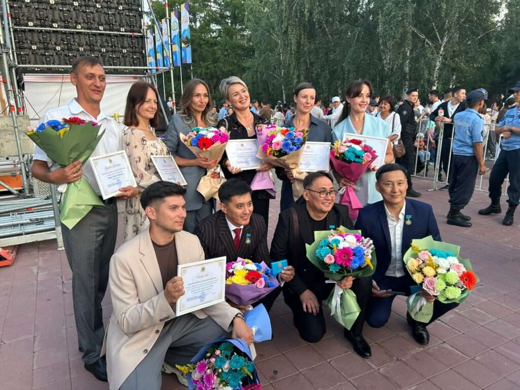 Ордена и медали получил ряд жителей региона к юбилею Костанайской области