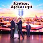 Учитель физики из села Шили награждён медалью «Ветеран труда»